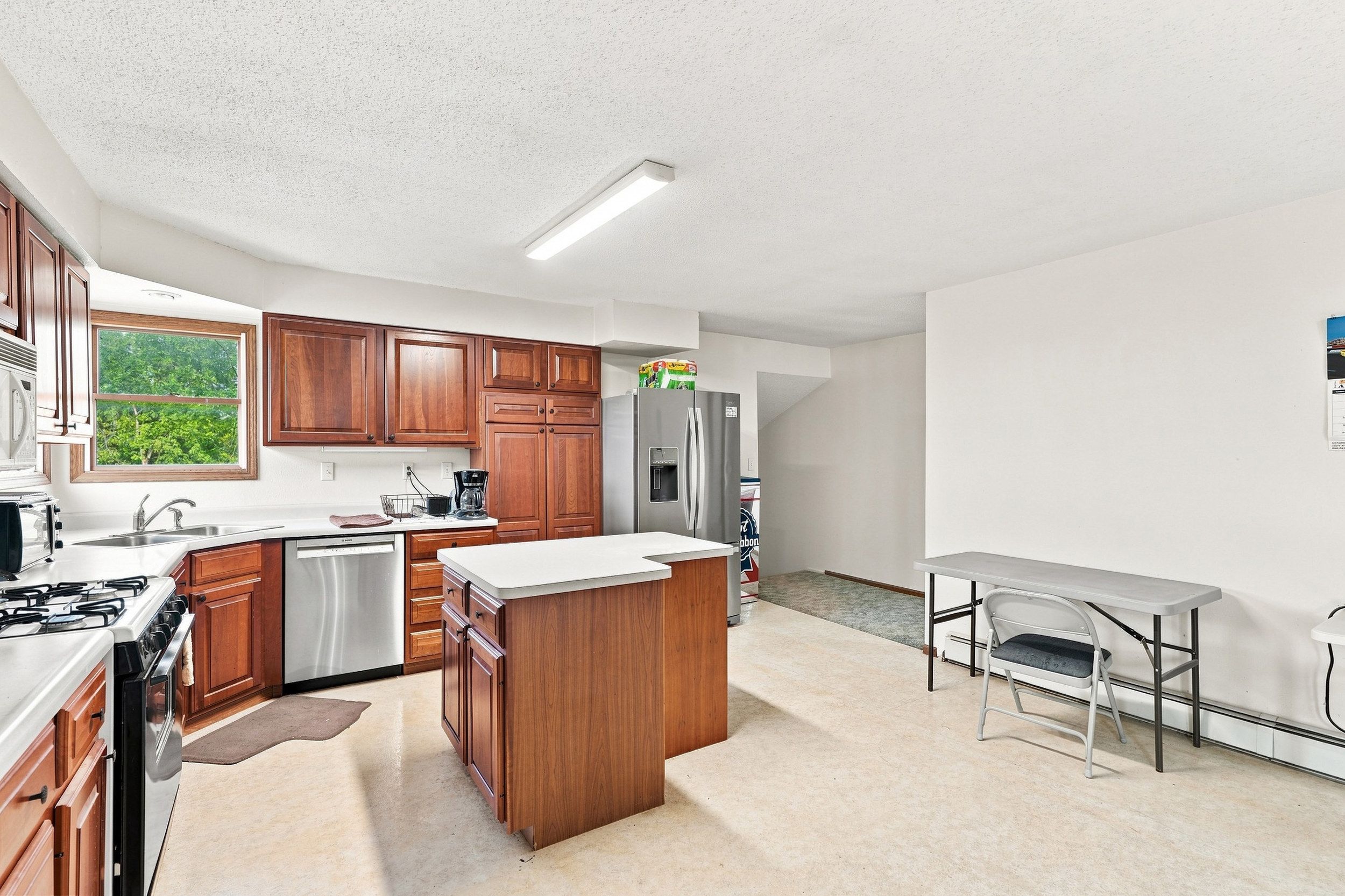Listing Photo: 2960 160th St 0008-